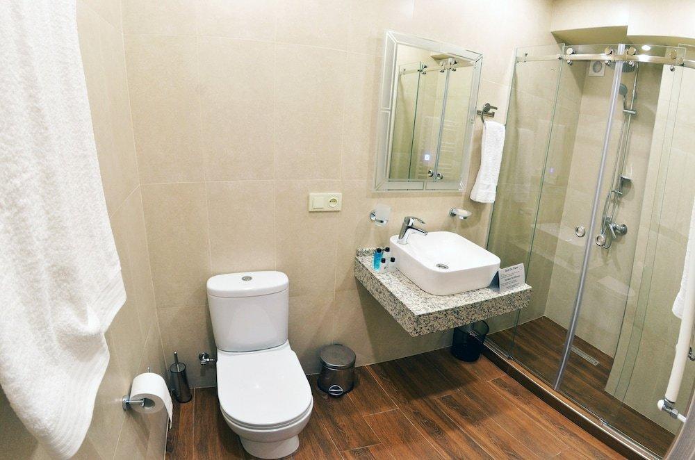 Mandarin Hotel Yerevan Ngoại thất bức ảnh