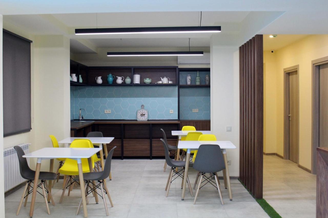 Mandarin Hotel Yerevan Ngoại thất bức ảnh